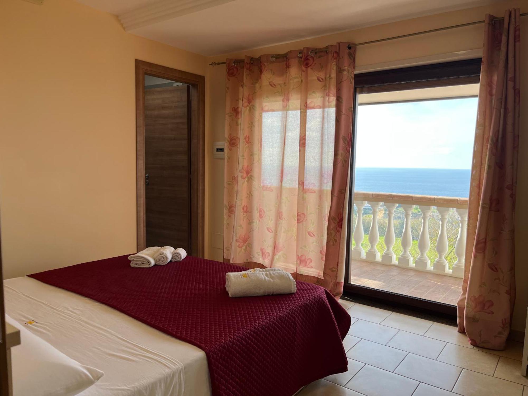 Residenza Domus Aurea Tropea- Vista Mare Ξενοδοχείο Santa Domenica  Εξωτερικό φωτογραφία